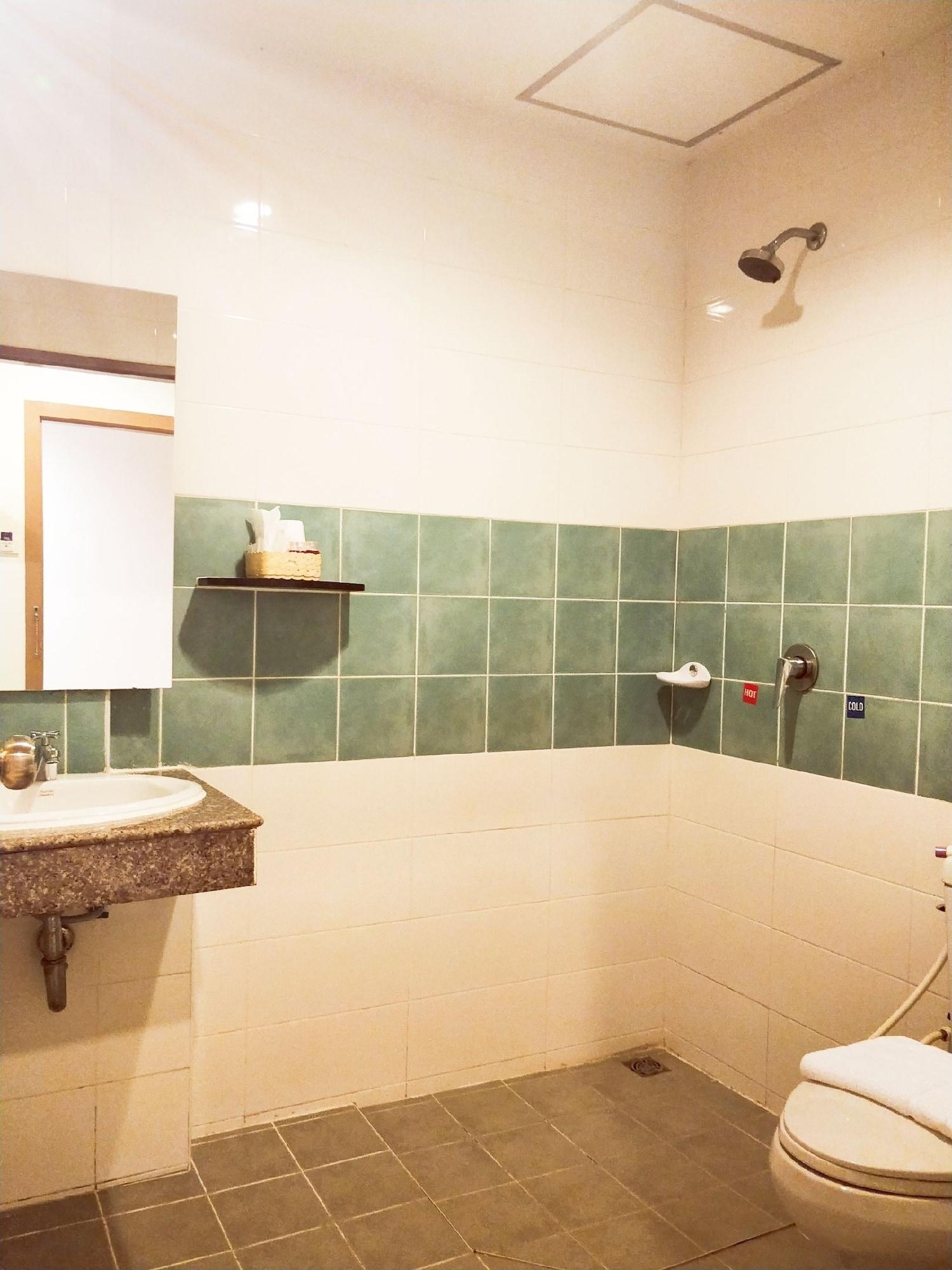 Pimrada Hotel Patong Екстер'єр фото