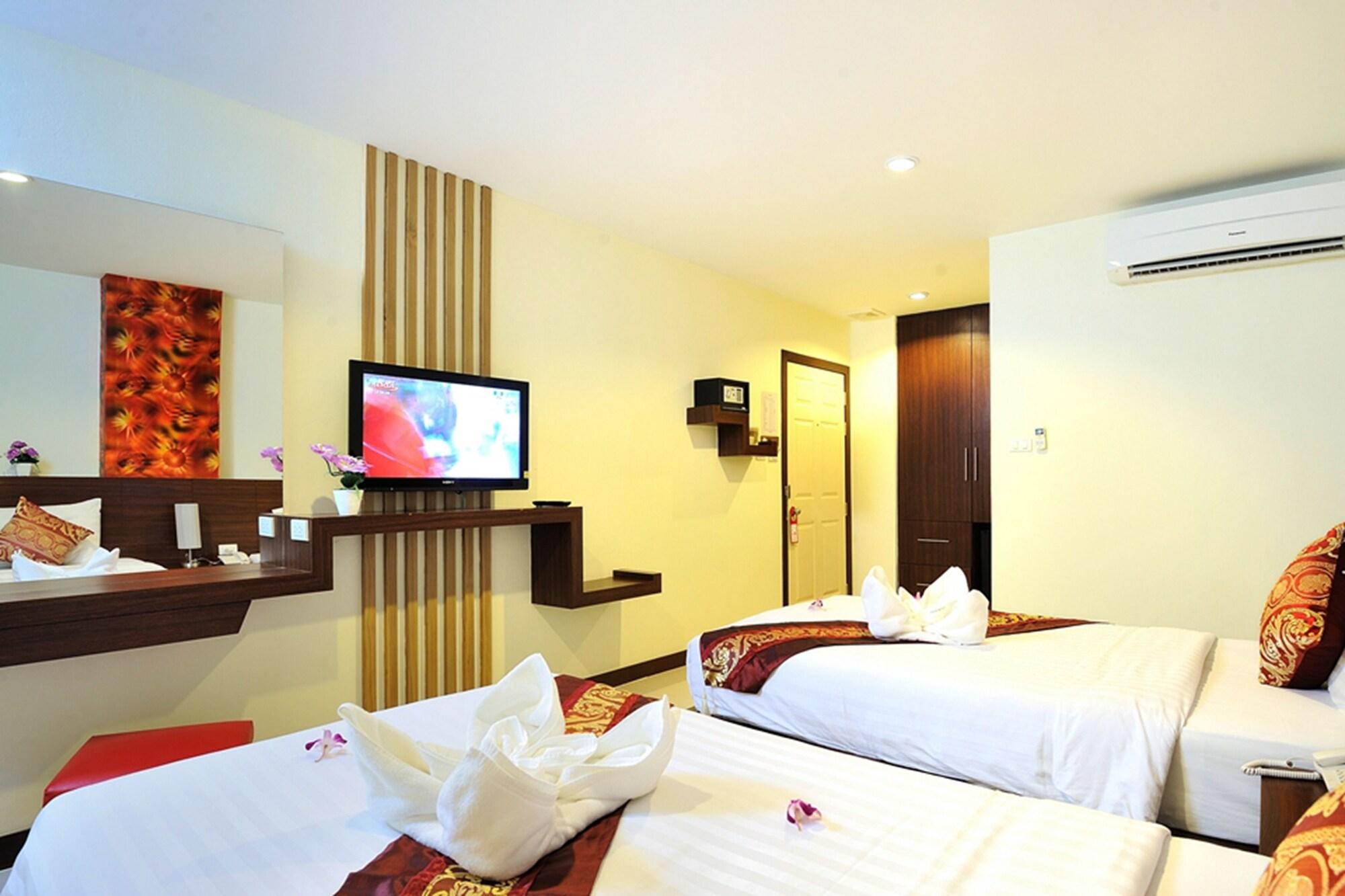 Pimrada Hotel Patong Екстер'єр фото