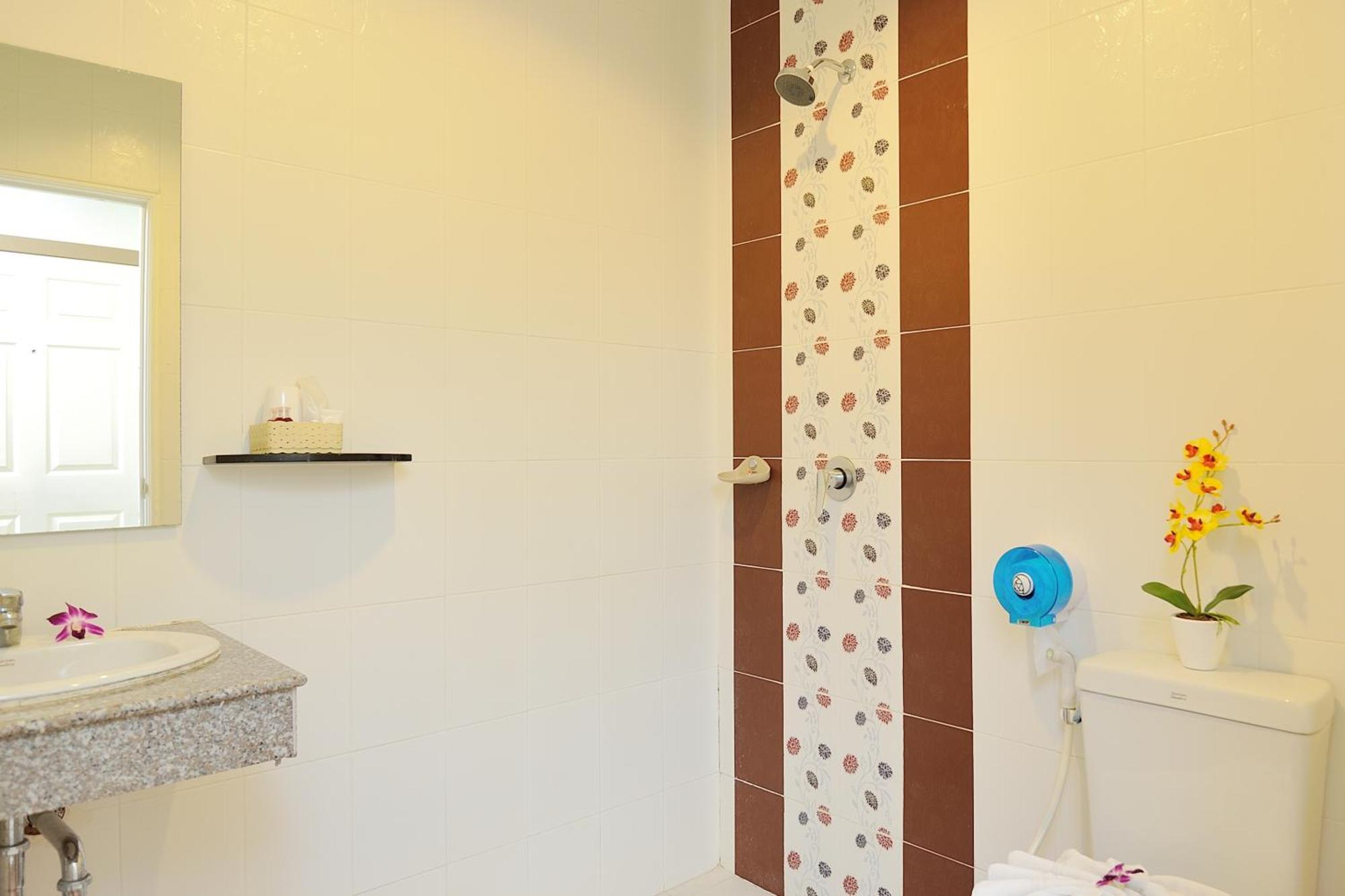 Pimrada Hotel Patong Екстер'єр фото