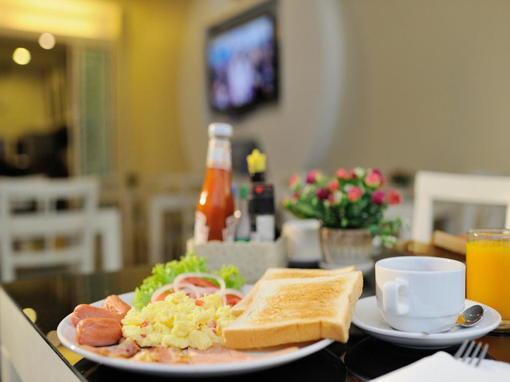 Pimrada Hotel Patong Екстер'єр фото